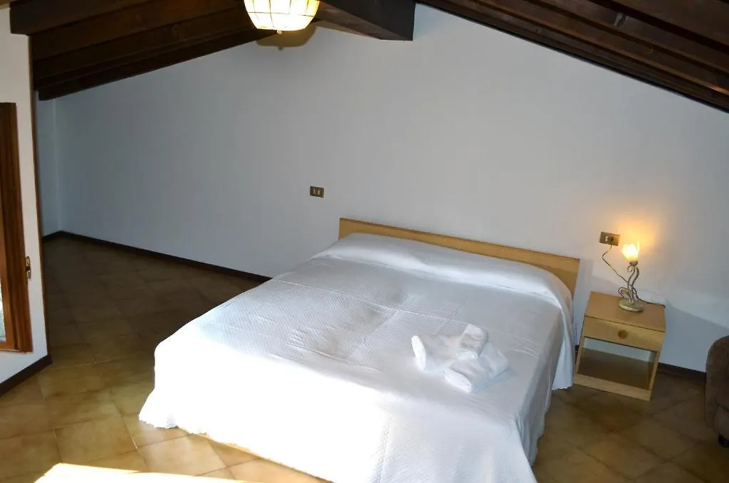 Aparthotel Casa Paola Soiano Del Lago 0*,